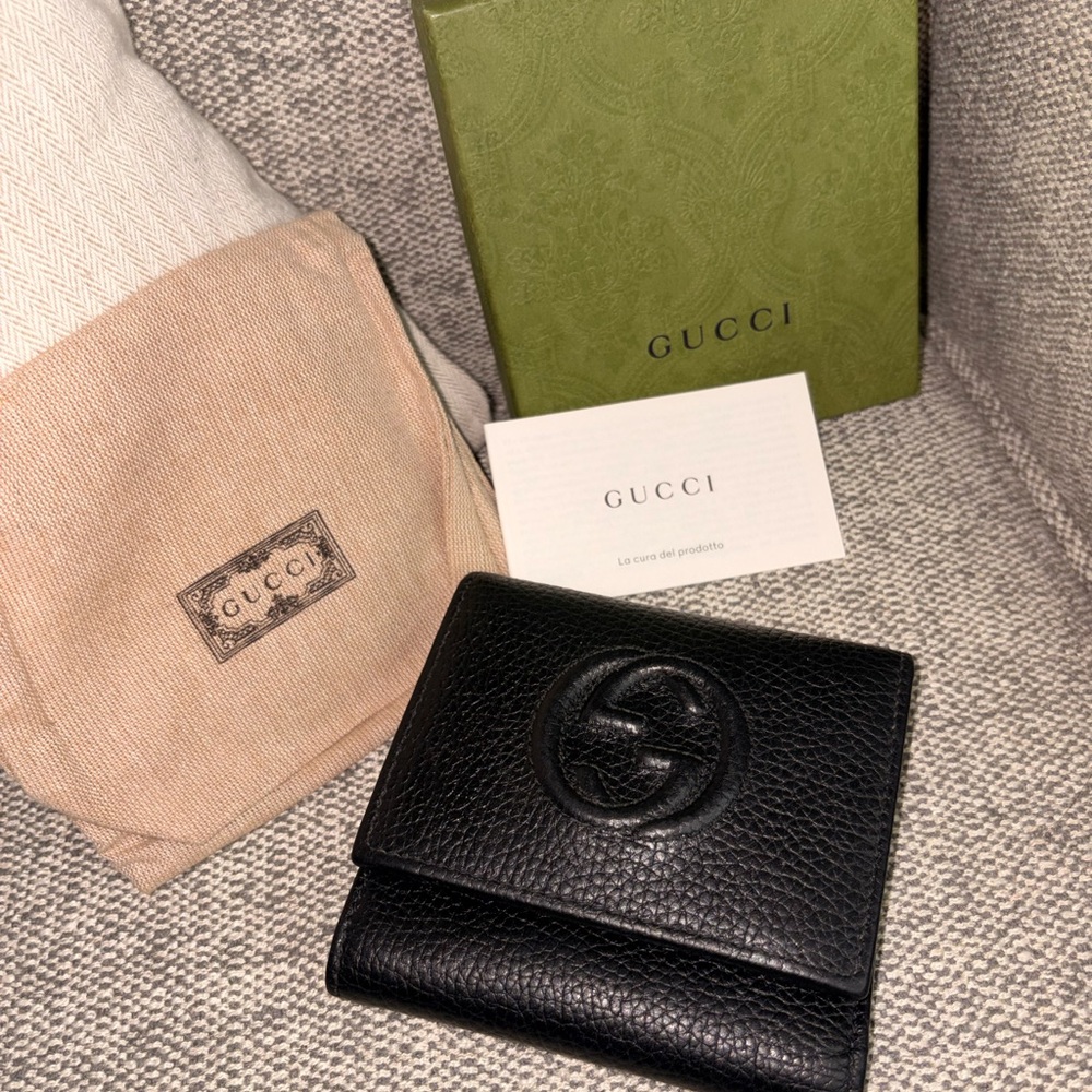 Gucci Black Leather Card Holder - Picture 3 of 11